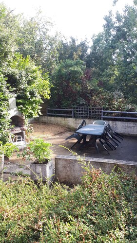 PROCHE DE DINAN APPARTEMENT POUR VACANCES OU TRAVAILLEURS EN DEPLACEMENT