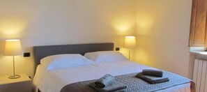 7 Schlafzimmer, WLAN