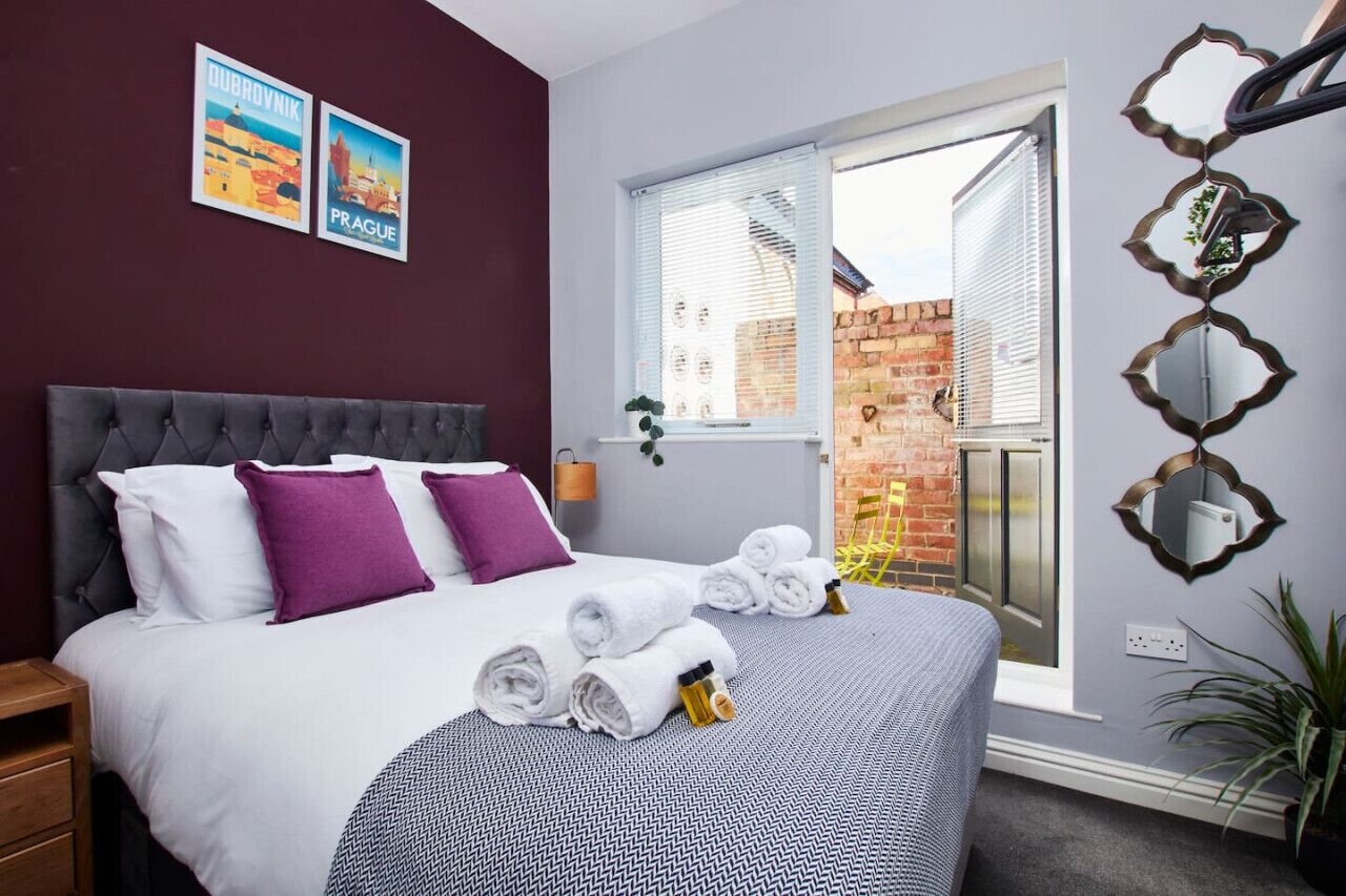 2 bedrooms, desk, iron/ironing board, free WiFi