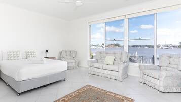 House, 3 Bedrooms | 3 bedrooms, iron/ironing board, bed sheets