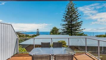 Apartment, 3 Bedrooms | Terrace/patio