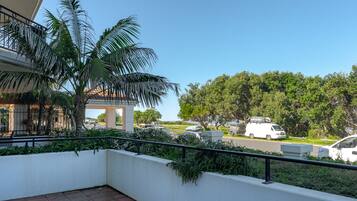 Apartment, 2 Bedrooms | Terrace/patio