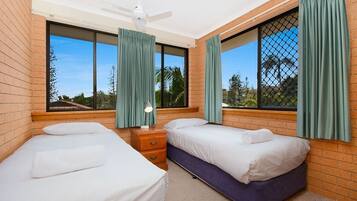 Apartment, 3 Bedrooms | 3 bedrooms, iron/ironing board, bed sheets