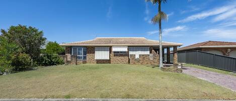 واجهة المنشأة