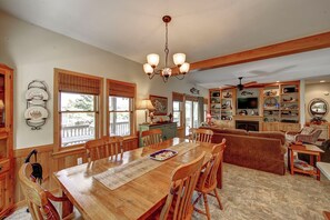 Dining - Reel Lucky - Ocracoke Island (Ocracoke)