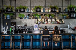 Bar (en la propiedad)