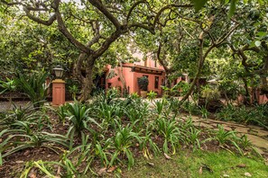 Enceinte de lâhĂ©bergement