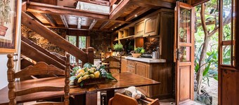 HomeForGuest Cosy rural flat El Romero with large gardens