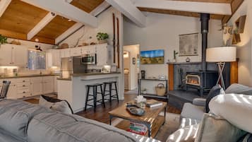 TV, fireplace, DVD player