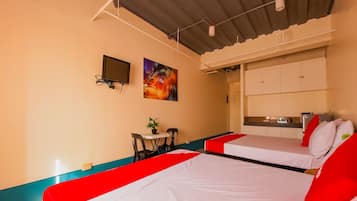 Family Suite | Free WiFi, bed sheets