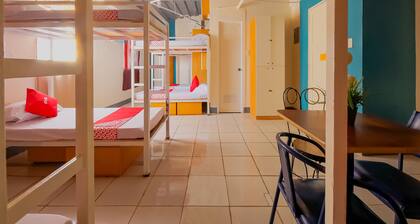 OYO 809 Crowne One Condo