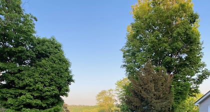 Hudson River Retreat- Spectacular Views- Pet friendly🐕 Wheelchair Accessible♿