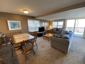 Smart-TV, Bücher, Musikbibliothek