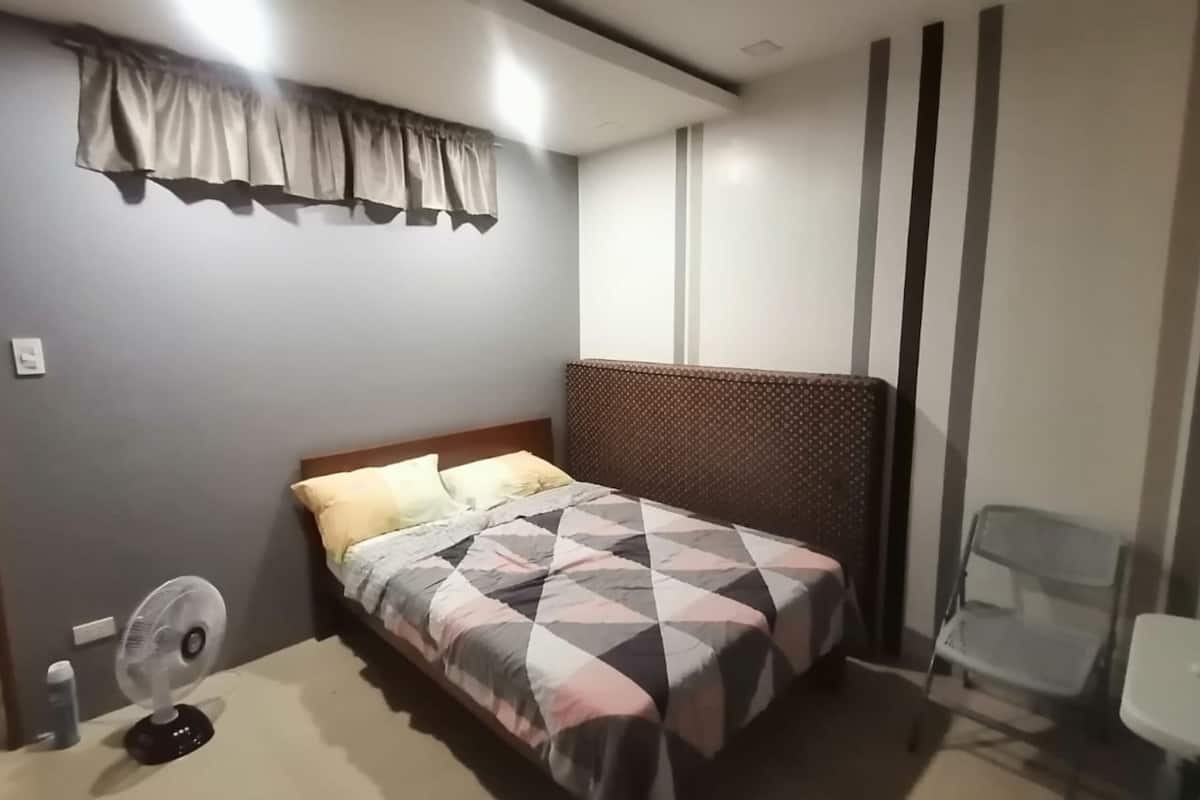 Chambre supérieure double | Accès au Wi-Fi (inclus), literie fournie