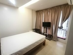 واي فاي مجانًا وملاءات أسرّة