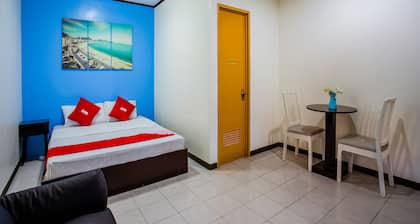 OYO 814 Laurien's Budget Hotel