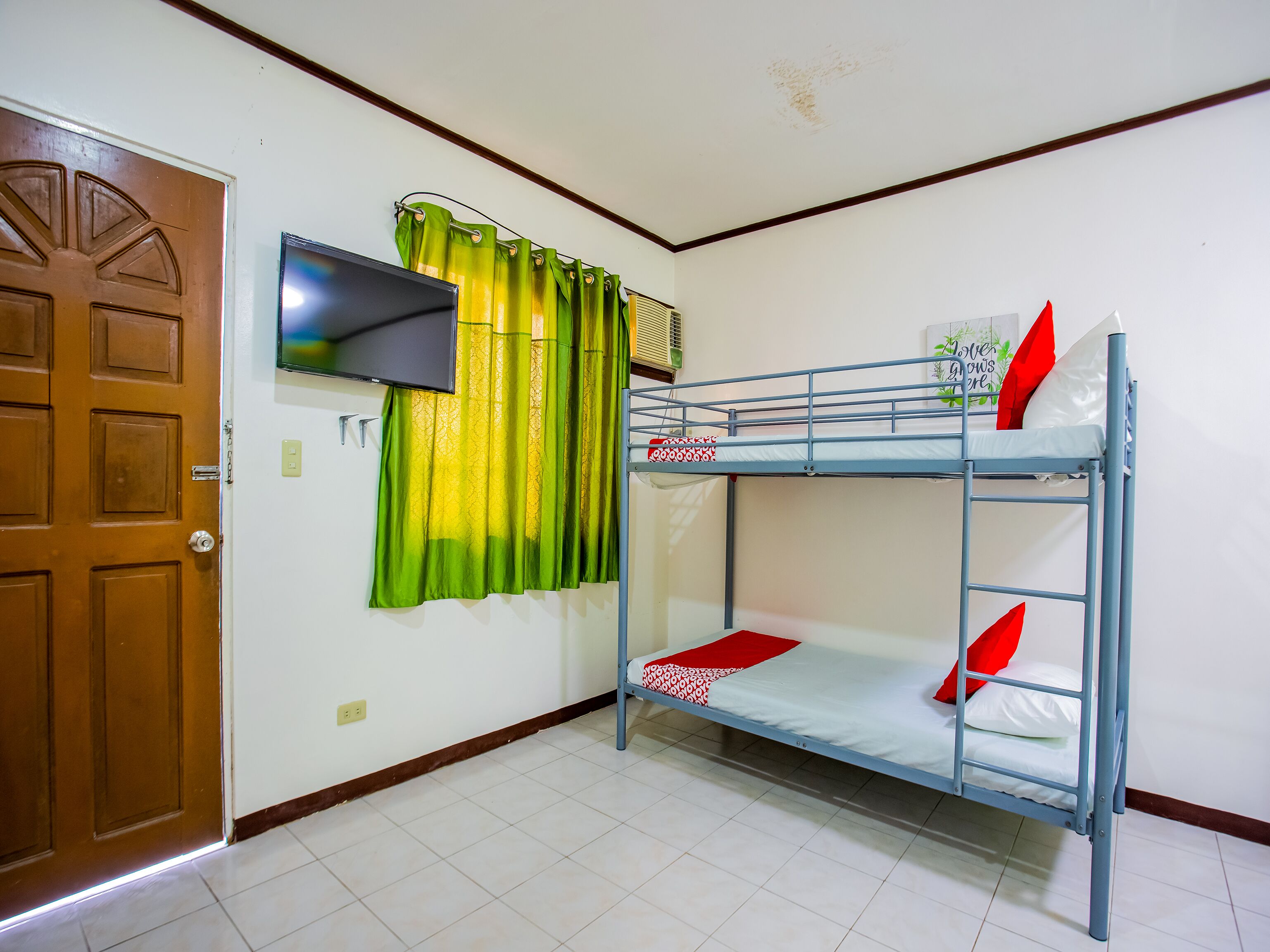 Deluxe Suite | Free WiFi, bed sheets