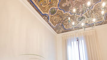 Superior-Doppel- oder -Zweibettzimmer