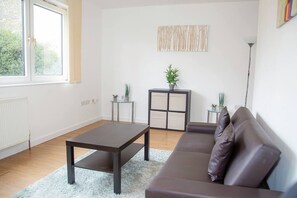 House | Living room - Large Shoreditch, Hoxton 3-bed Garden Flat (London)