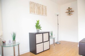 House | Living room - Large Shoreditch, Hoxton 3-bed Garden Flat (London)