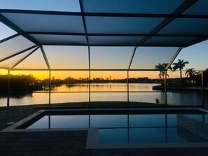 A heated pool - Villa Soleada Pool Spa Gulf Access (Cape Coral)