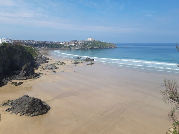 Apartment | Beach - Nice big 2 Double Bedroom Apartment in the Town (Newquay)