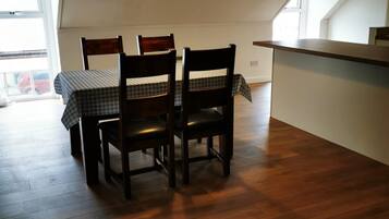 Apartment | Dining