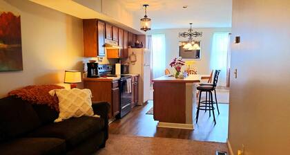 Cozy 2 Bedroom Apartment- Lovely Country Setting