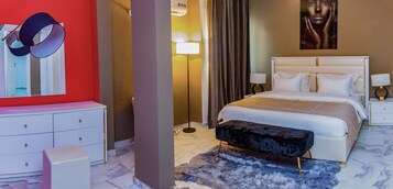 Habitación Premium | Ropa de cama de alta calidad, caja fuerte, escritorio y wifi gratis