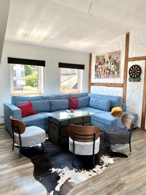 Smart TV, fireplace - Maisonette Eifel, vacation with sauna and whirlpool (Dahlem)