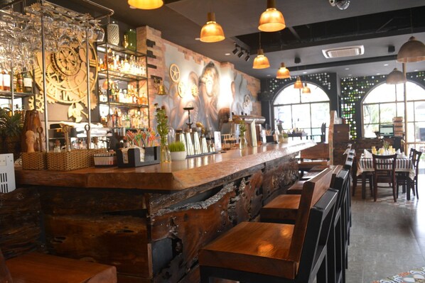 Bar (in der Unterkunft)