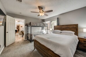 2 Schlafzimmer, Bügeleisen/Bügelbrett, Reisekinderbett, kostenloses WLAN