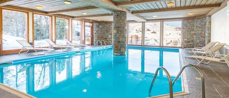 Innenpool, beheizter Pool