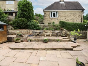 Cottage | Property grounds