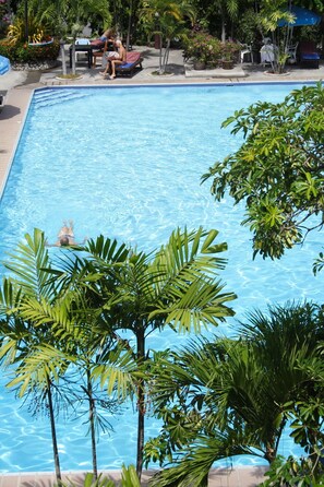Outdoor pool - Palm Garden Hotel (Pattaya)