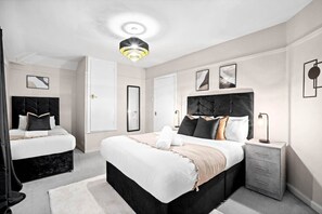 3 chambres, bureau, fer et planche à repasser, Wi-Fi gratuit