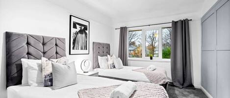 3 soveværelser, skrivebord, strygejern/strygebræt, gratis Wi-Fi