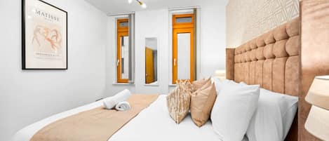 2 bedrooms, iron/ironing board, WiFi, bed sheets