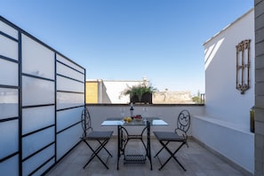 Exclusive-suite - eget badeværelse | Terrasse/gårdhave