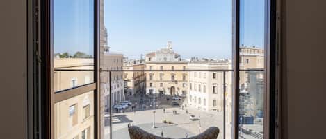 Suíte panorâmica, suíte, vista para a cidade | Vista da propriedade