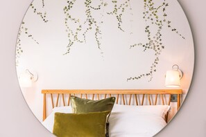1 chambre, fer et planche à repasser, accès Internet