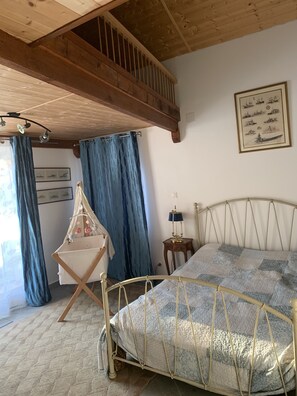 3 camere
