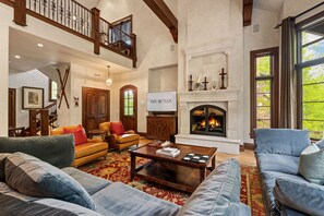 TV, fireplace, offices - Red-tail Lodge by Vail Butler - Ski In/Ski Out, Hot Tub, Walk to Town (Beaver Creek)