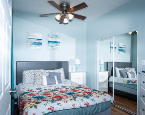 1 habitación, tabla de planchar con plancha, wifi gratis y ropa de cama 