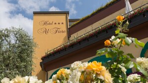 Exterior detail - Al Fiore (Peschiera del Garda)