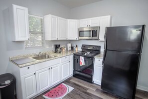Apartment (1 Bedroom) | Private kitchen