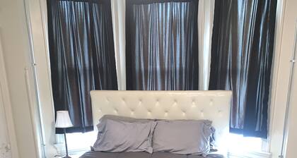 Apartment- Walnut Hills Business District
