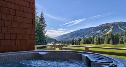 Rare Ski In Ski Out Top Floor Corner Unit!