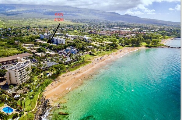 In Strandnähe, Liegestühle, Strandtücher