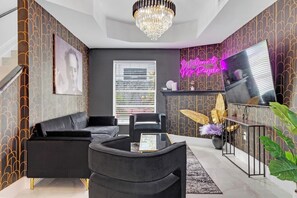 Interior - Mr Purple House | Pool+Hot Tub | Little Havana (Miami)